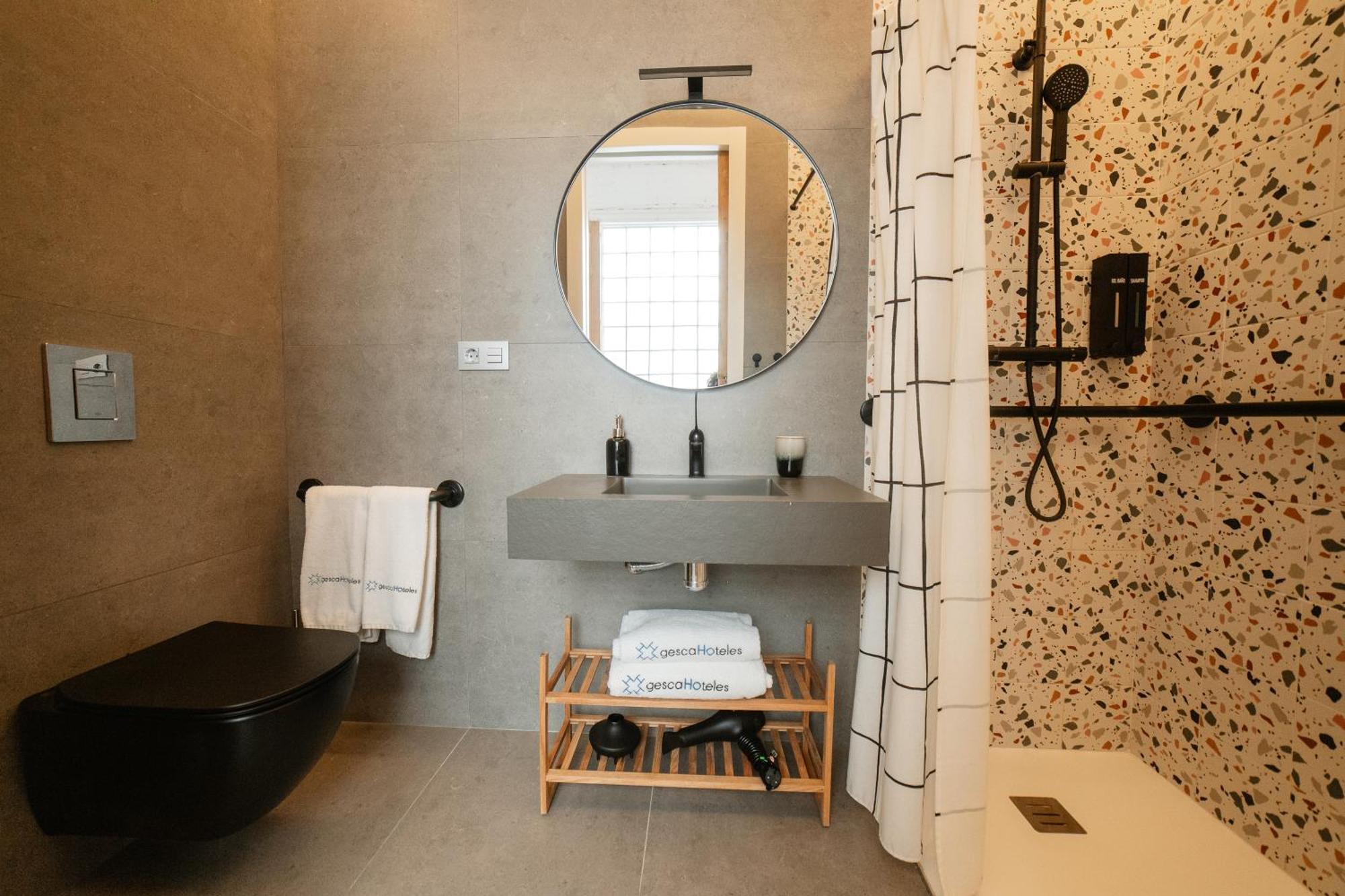 Rincon Del Conde Suites ليون المظهر الخارجي الصورة